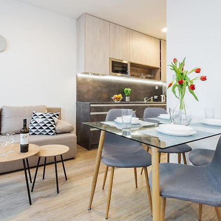 Harfa Apartments براغ المظهر الخارجي الصورة