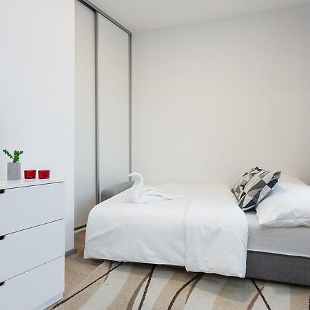 Harfa Apartments براغ المظهر الخارجي الصورة