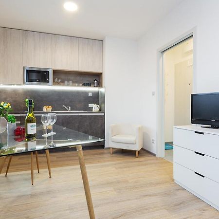 Harfa Apartments براغ المظهر الخارجي الصورة