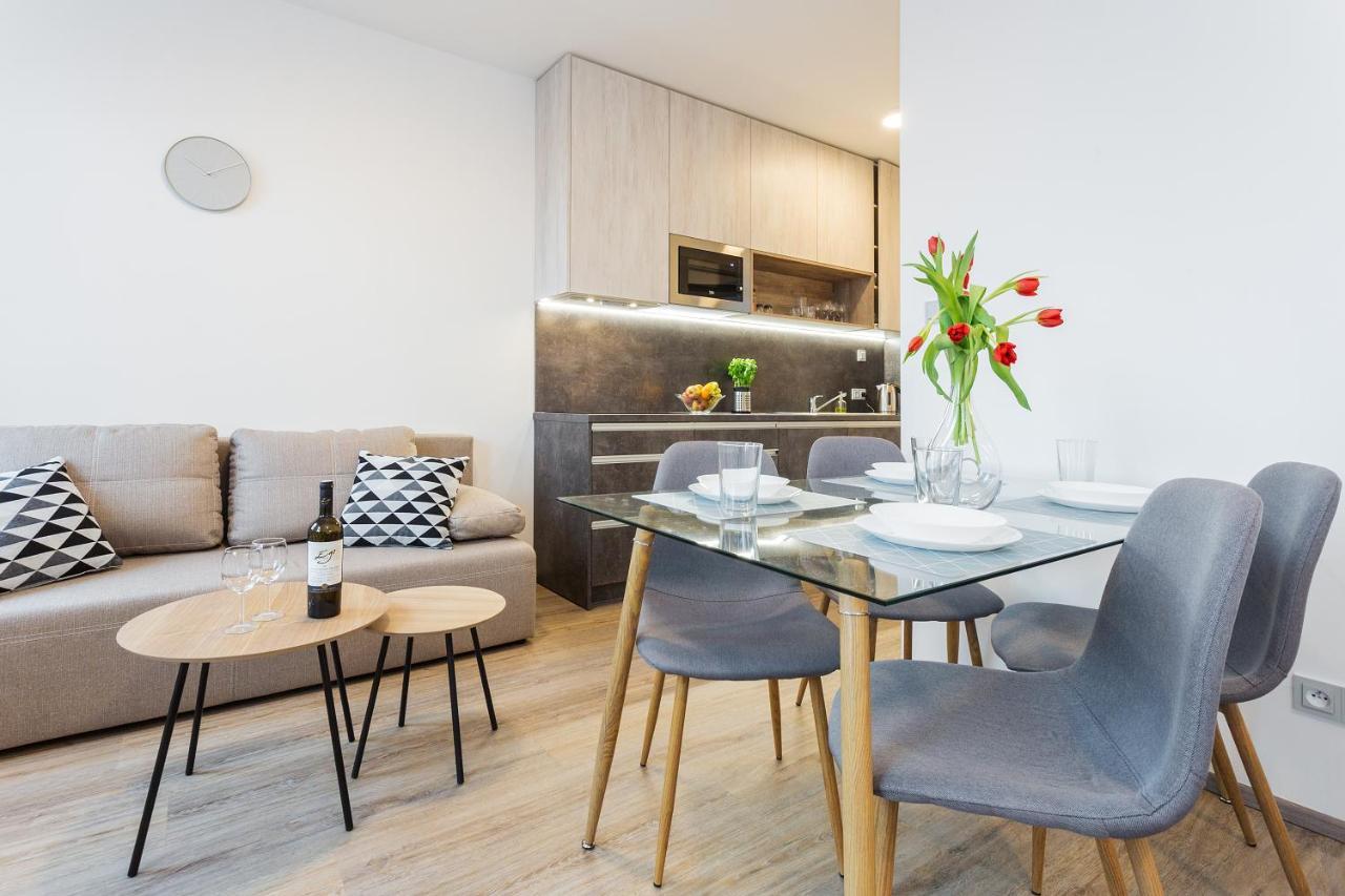 Harfa Apartments براغ المظهر الخارجي الصورة