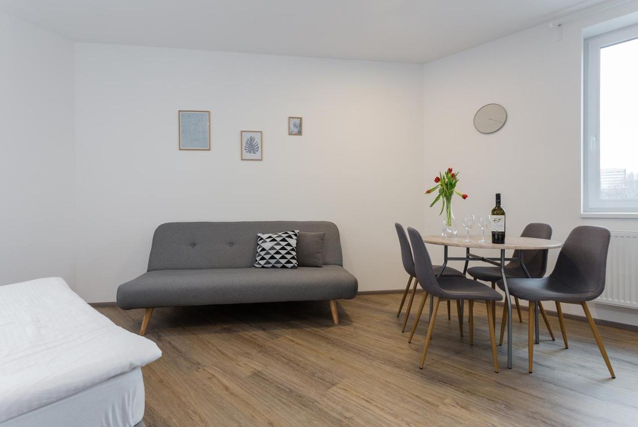 Harfa Apartments براغ المظهر الخارجي الصورة