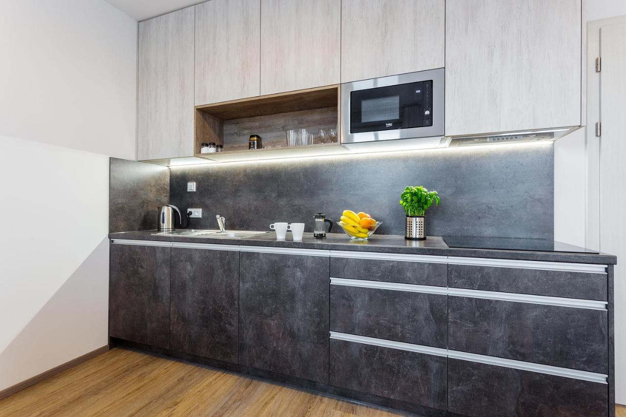 Harfa Apartments براغ المظهر الخارجي الصورة