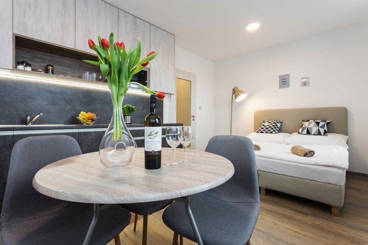 Harfa Apartments براغ المظهر الخارجي الصورة