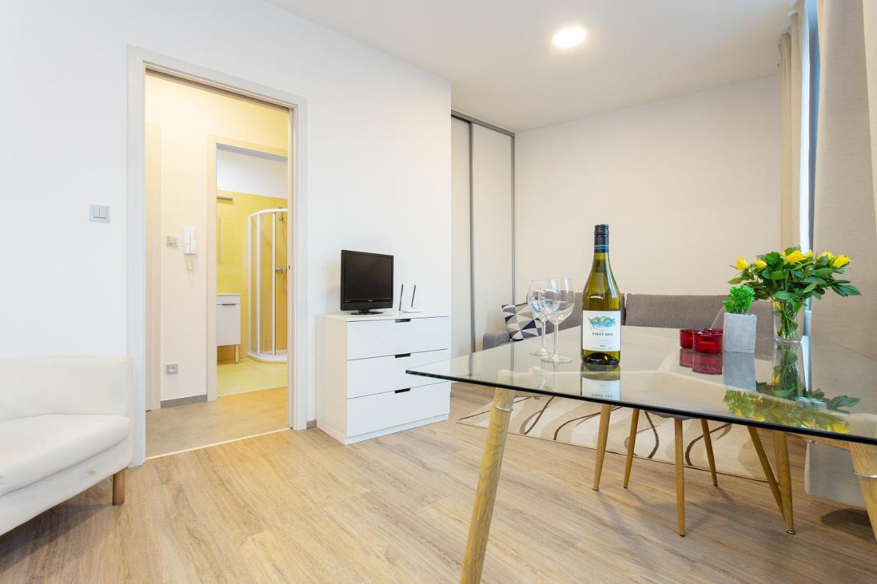 Harfa Apartments براغ المظهر الخارجي الصورة