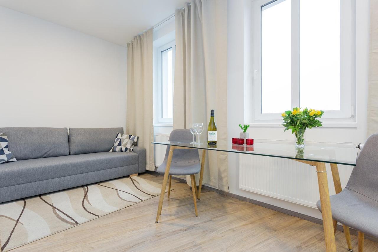 Harfa Apartments براغ المظهر الخارجي الصورة