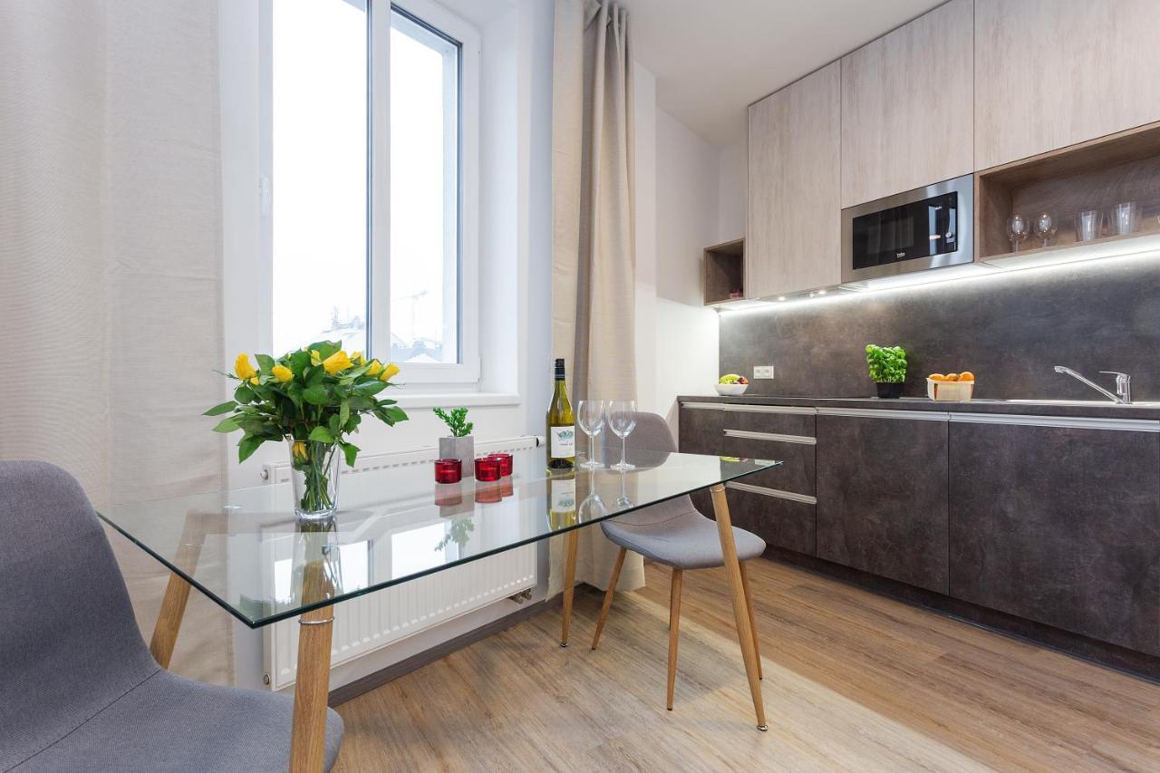 Harfa Apartments براغ المظهر الخارجي الصورة