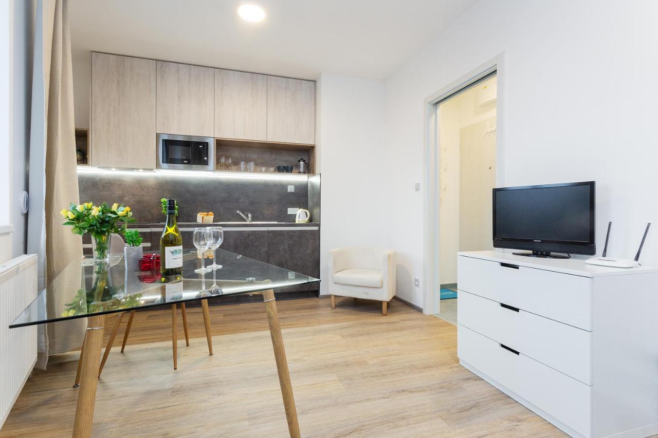 Harfa Apartments براغ المظهر الخارجي الصورة